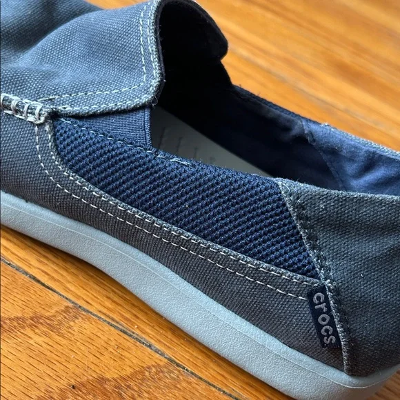 🐊 Crocs Men's Navy Canvas Slip-On Comfortable Shoes - Picture 3 of 7